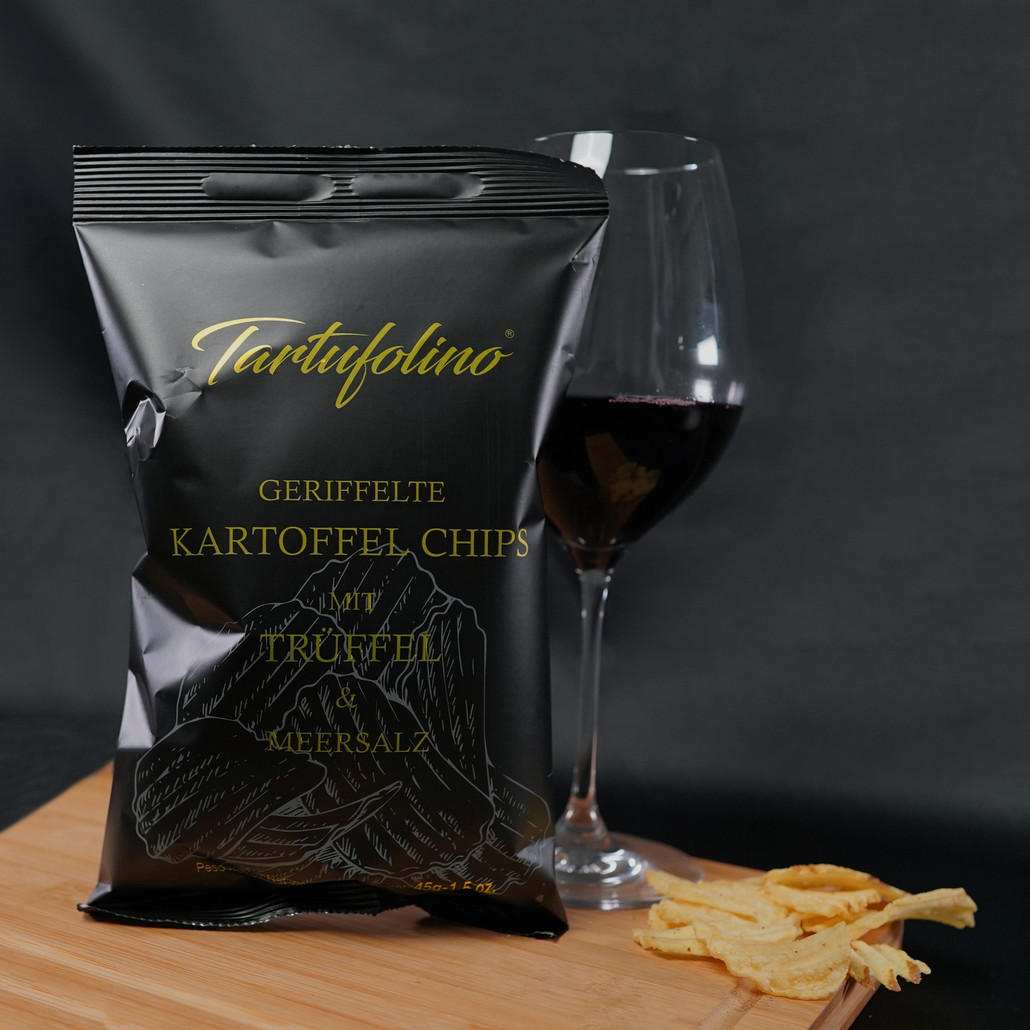 Kartoffelchips mit schwarzem Trüffel und Meersalz